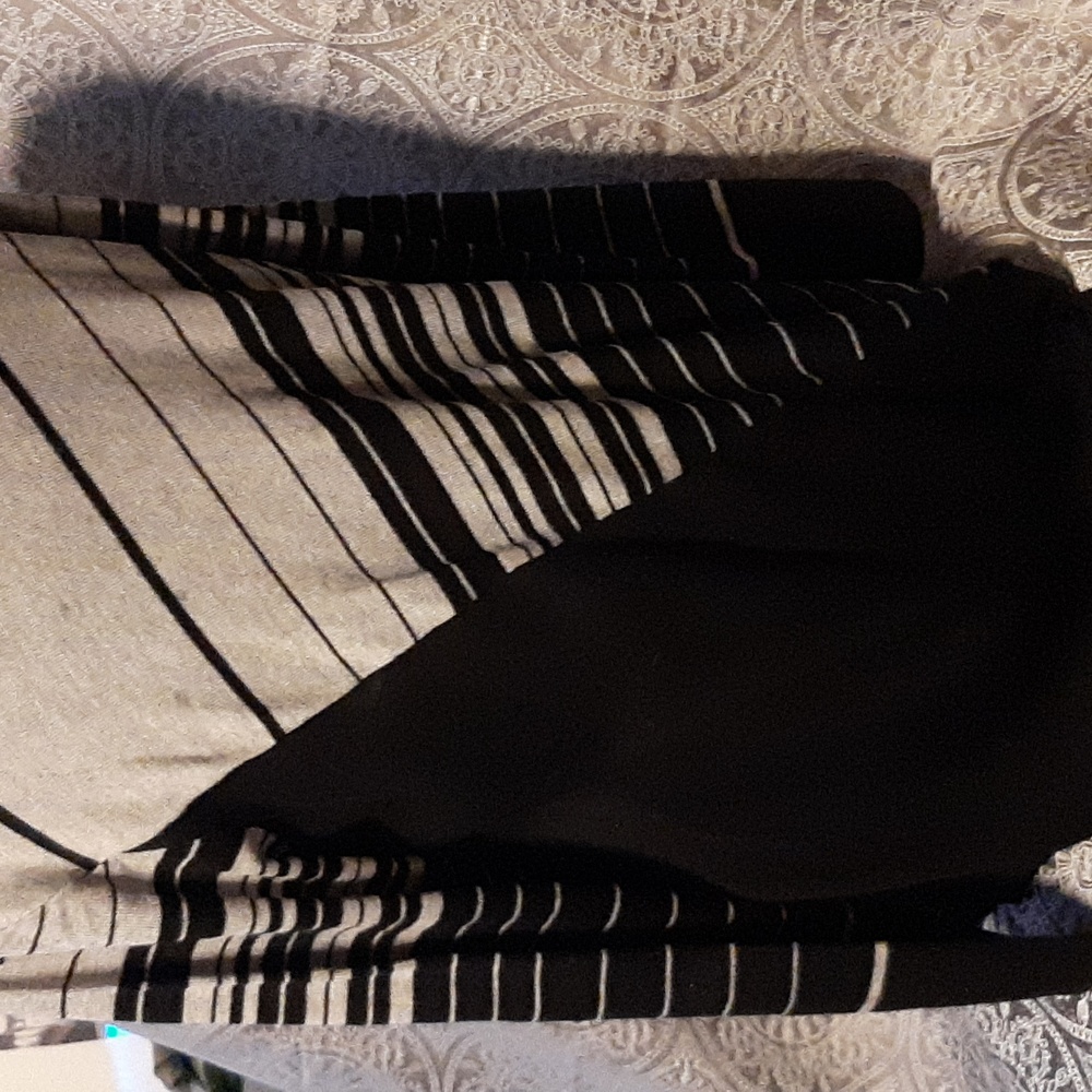 Sweater - Picture 3 of 3